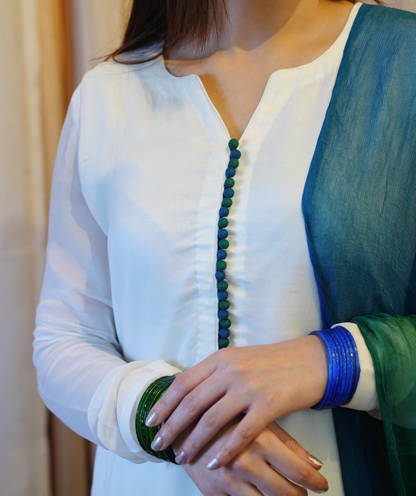 White - Aqua Ombre
